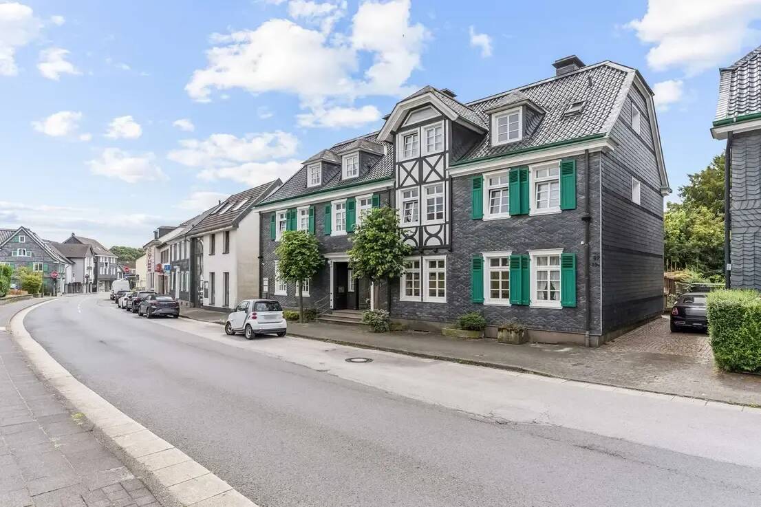 Bergisches Herrenhaus komplett Kernsaniert mit Antiquitäten, 51399 Burscheid