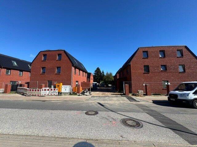 Neubau – Erstbezug: moderne Technik, durchdachter Grundriss  und das besondere Gefühl in einer von nur zwei Doppelhaushälften (16), 22846 Norderstedt
