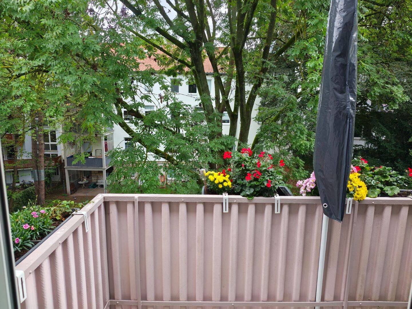 Geräumige Wohnung mit Balkon und erstklassiger Anbindung in Kassel Mitte, 34117 Kassel
