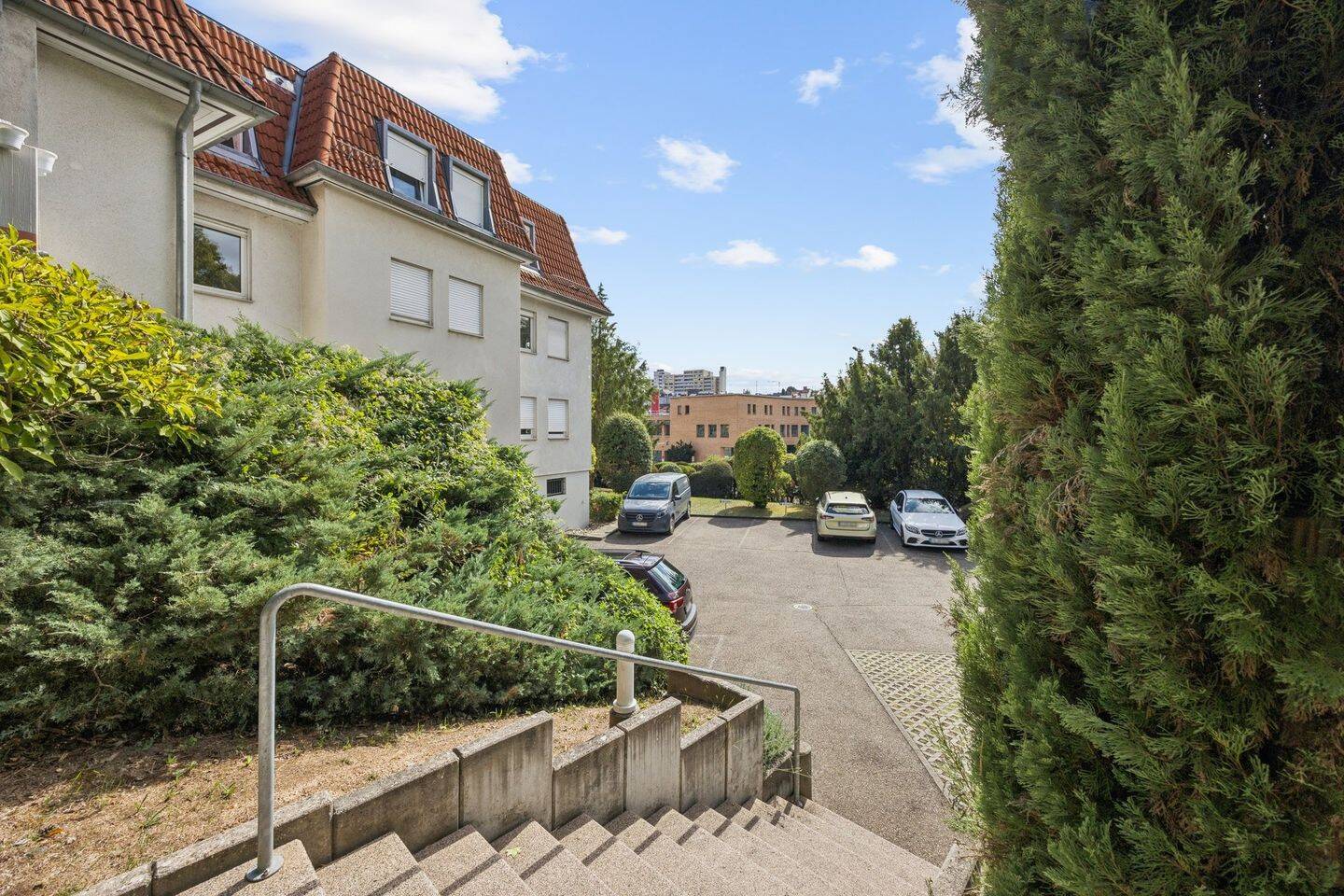 Perfekt für Familien: 5,5-Zimmer-Wohnung mit 3 Stellplätzen in den Ludwigsburger Favoritengärten!, 71634 Ludwigsburg