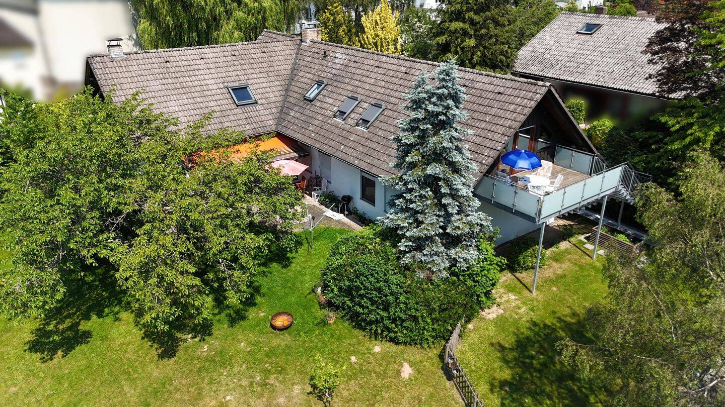 attraktives Wohnhaus mit 2 Wohneinheiten mit diversen Nutzungsmöglichkeiten, 35099 Burgwald