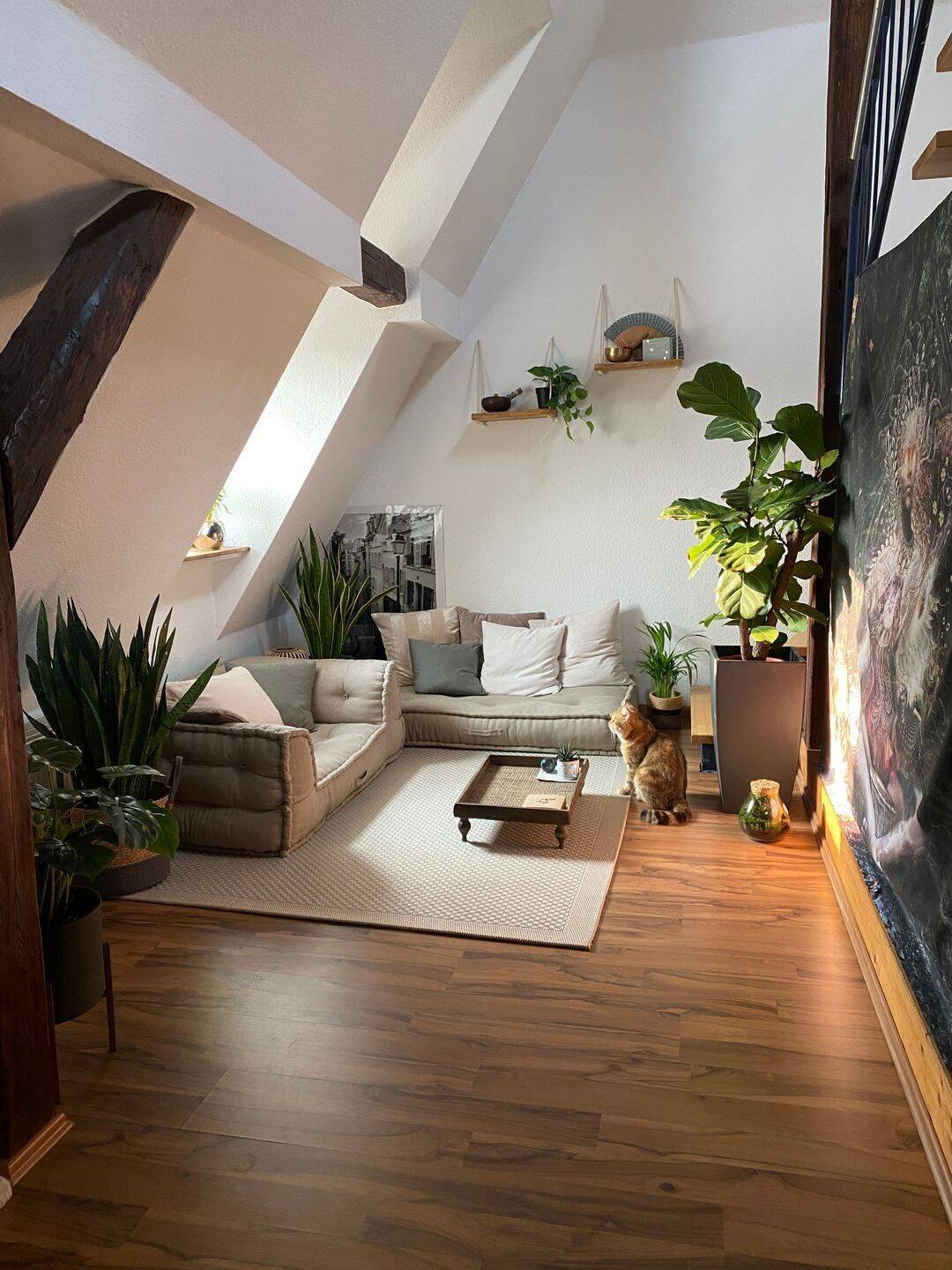 Seltenheit – Möblierte Maisonette Wohnung in bester Lage, 34119 Kassel (Mitte West)