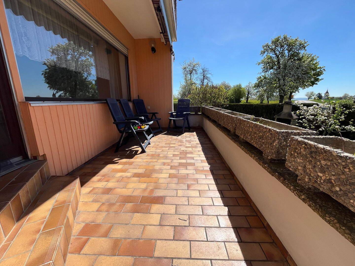 Helle 5-Zimmer-Terrassenwohnung mit Garage, 91710 Gunzenhausen