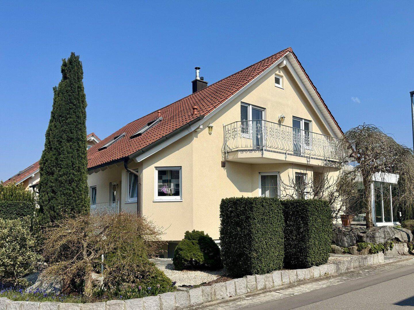 Viel Raum für viele Möglichkeiten – außergewöhnlich vielseitiges Zuhause, 77971 Kippenheim