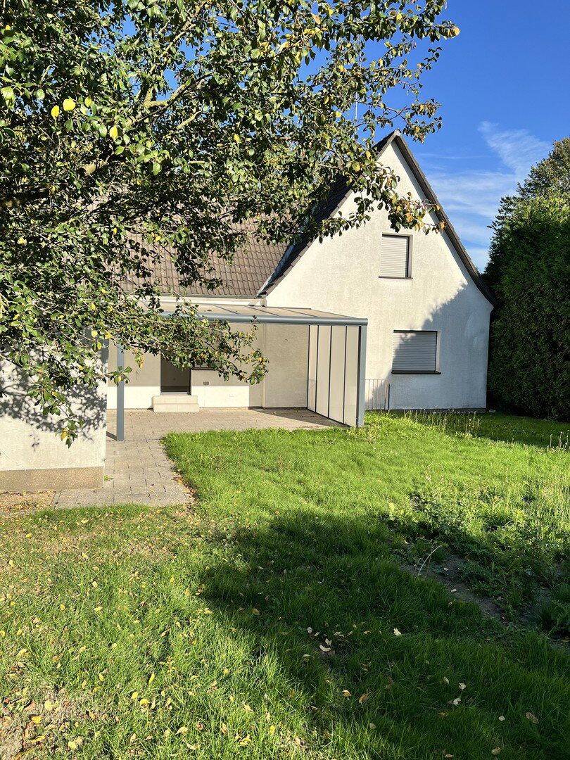 Modernisiertes Einfamilienhaus zur Miete: Modernes Familienglück mit XL-Garten in Bochum-Harpen!, 44805 Bochum (Bergen Gerthe Grumme Harpen Hiltrop)
