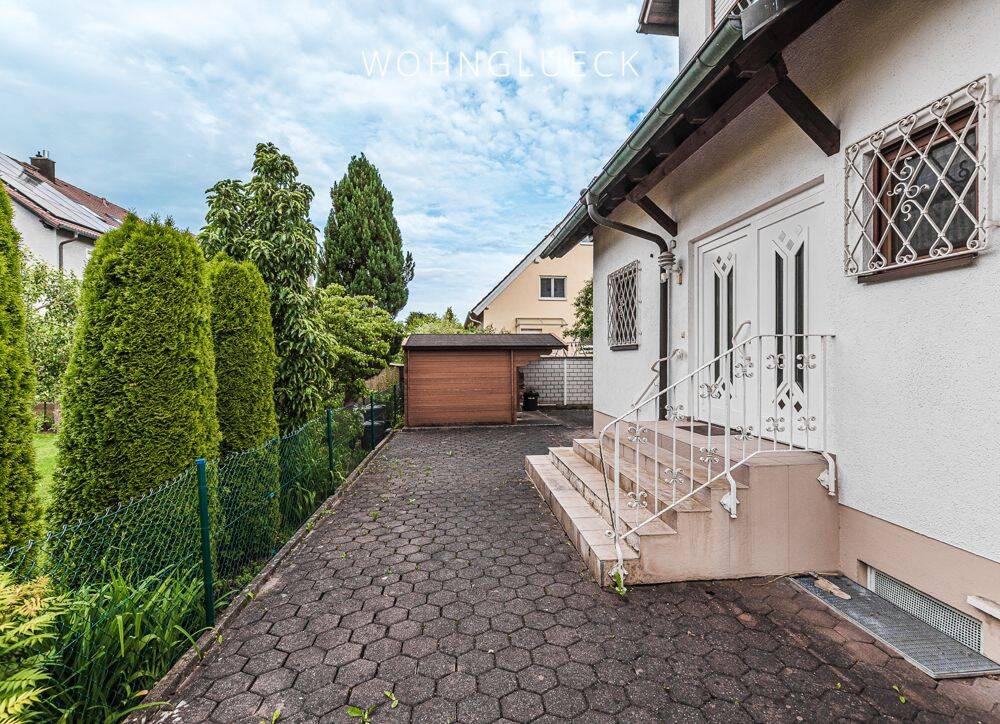 BEZUGSFREIE DOPPELHAUSHÄLFTE IN BOBINGEN, 86399 Bobingen