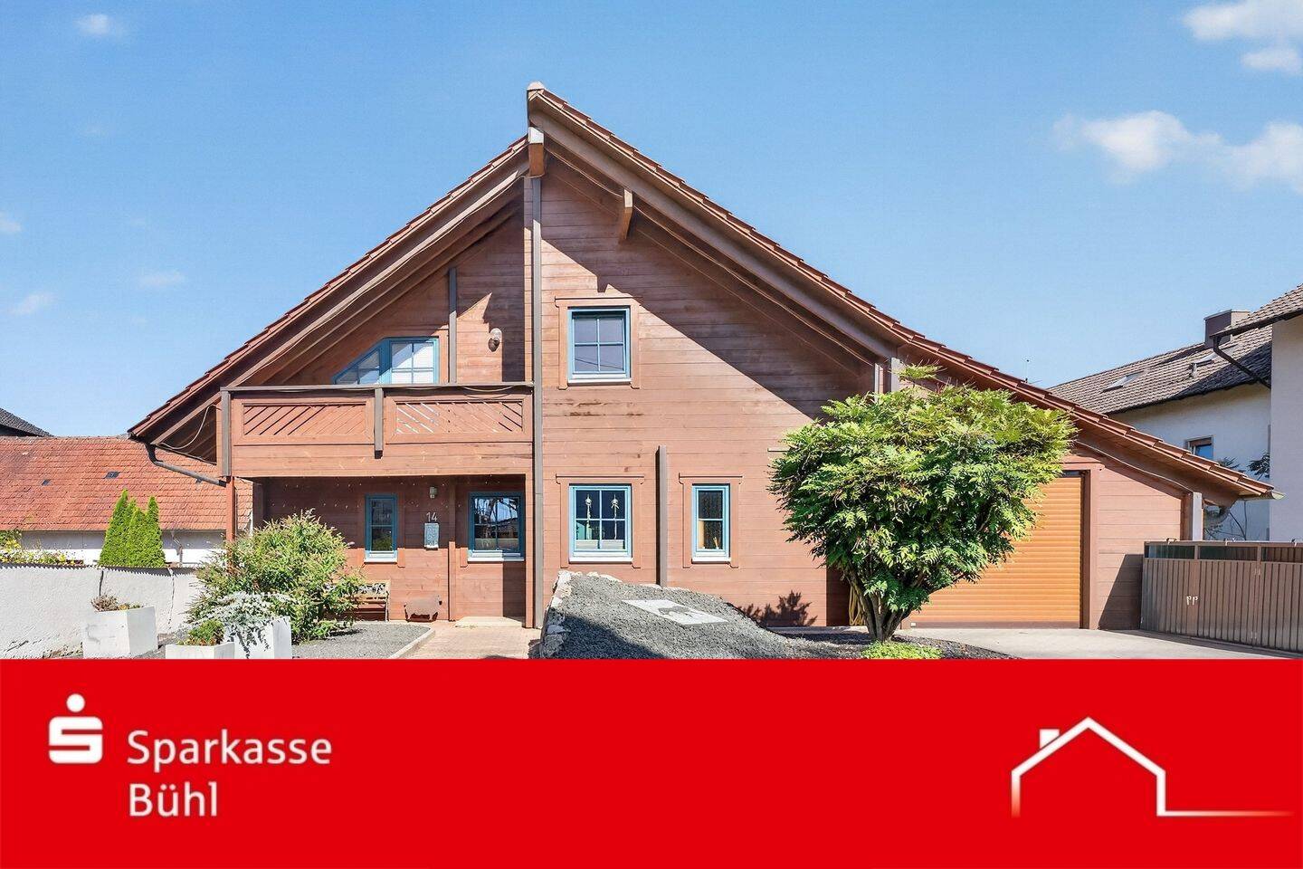 Exklusives Massivholzhaus mit großem Garten und Poollandschaft, 76549 Hügelsheim
