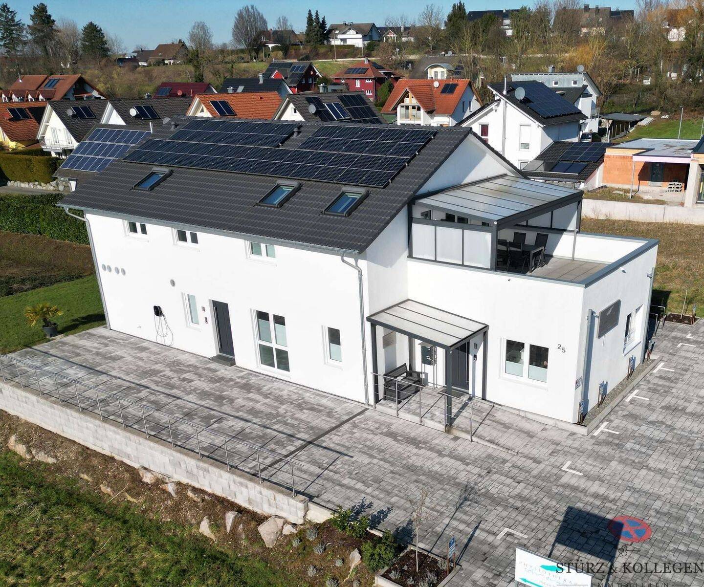 Neuwertiges Wohn- und Geschäftshaus – Exklusive Ausstattung und vielseitige Nutzung, 77948 Friesenheim