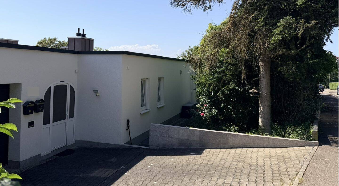 Gepflegte ETW am Südhang, ca.130 m², mit Balkon, Loggia u.kl. Garten in Donauwörth!, 86609 Donauwörth