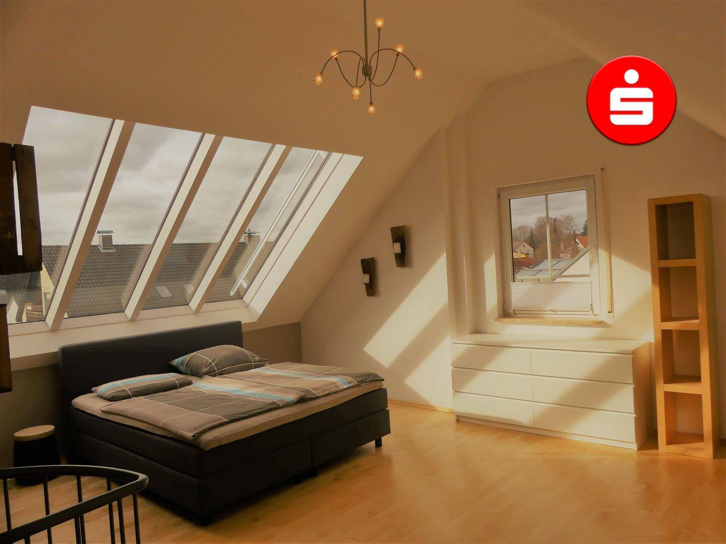Charmante 3-Zimmer-Maisonette mit Dachterrasse, Einbauküche & Galerie in beliebter Lage von Altdorf, 90518 Altdorf b. Nürnberg