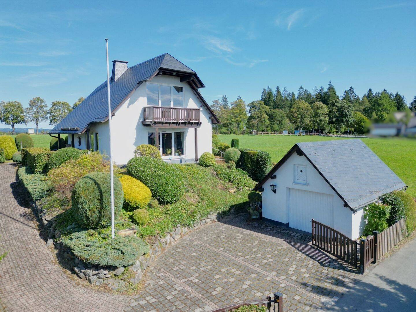 / Wohnen, wo das Sauerland am schönsten ist – Einfamilienhaus in begehrter Lage!, 57392 Schmallenberg