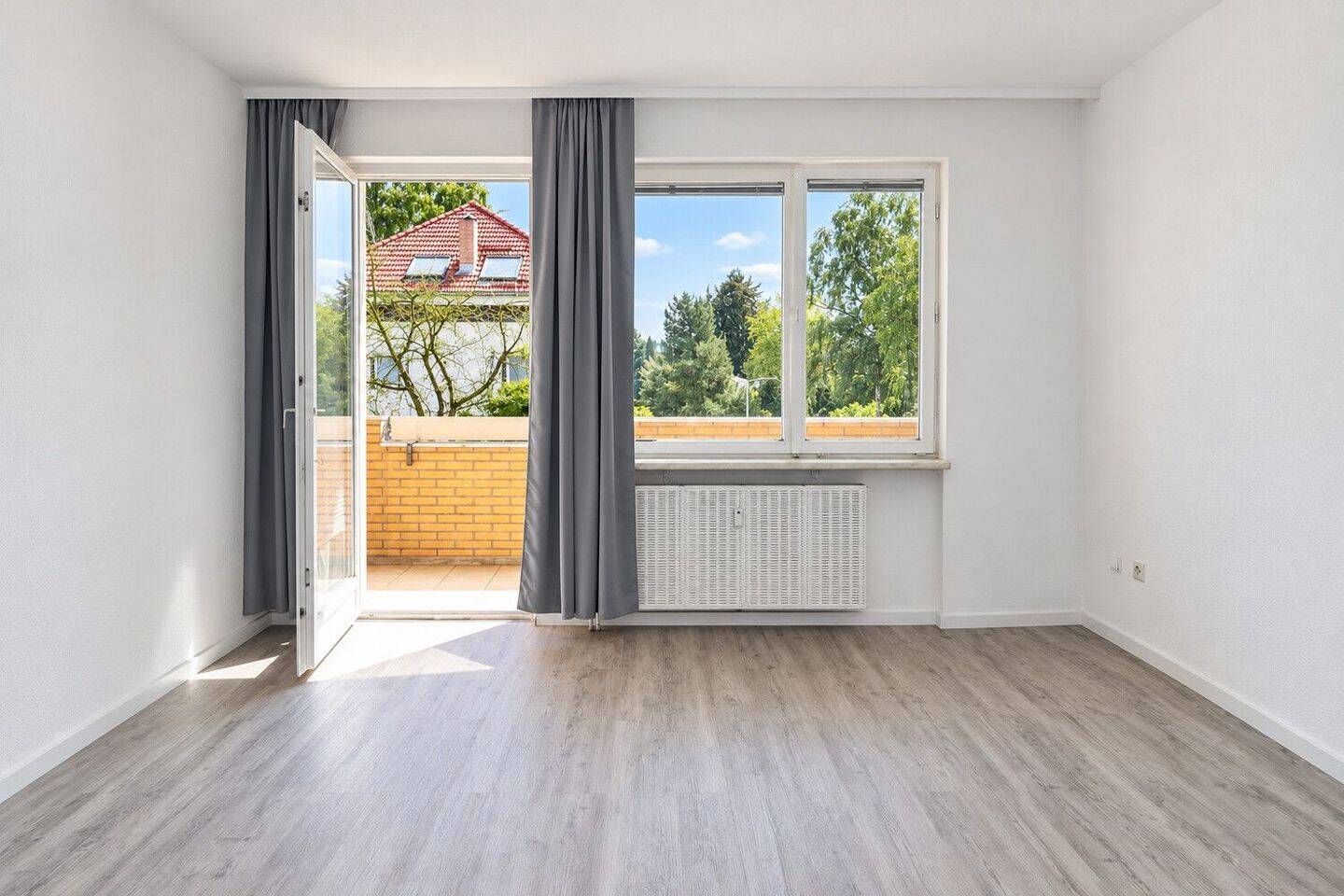 Ruhige 2-Zimmer-Wohnung in Lankwitz mit Balkon, Stellplatz und Hobbyraum, 12249 Berlin (Steglitz-Zehlendorf Lankwitz Marienfelde)