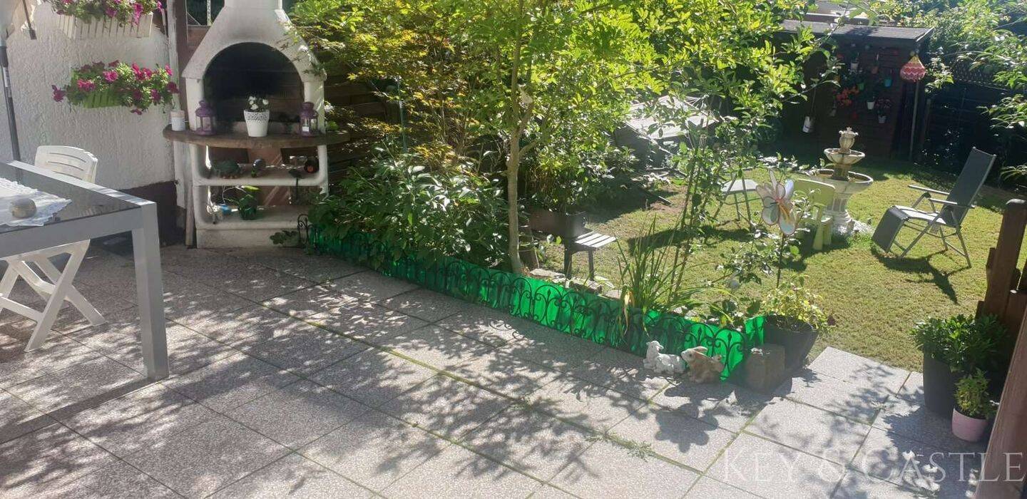 Modernes Wohnen auf versetzten Ebenen: Ihr energieeffizientes Familiendomizil, 13503 Berlin (Reinickendorf)