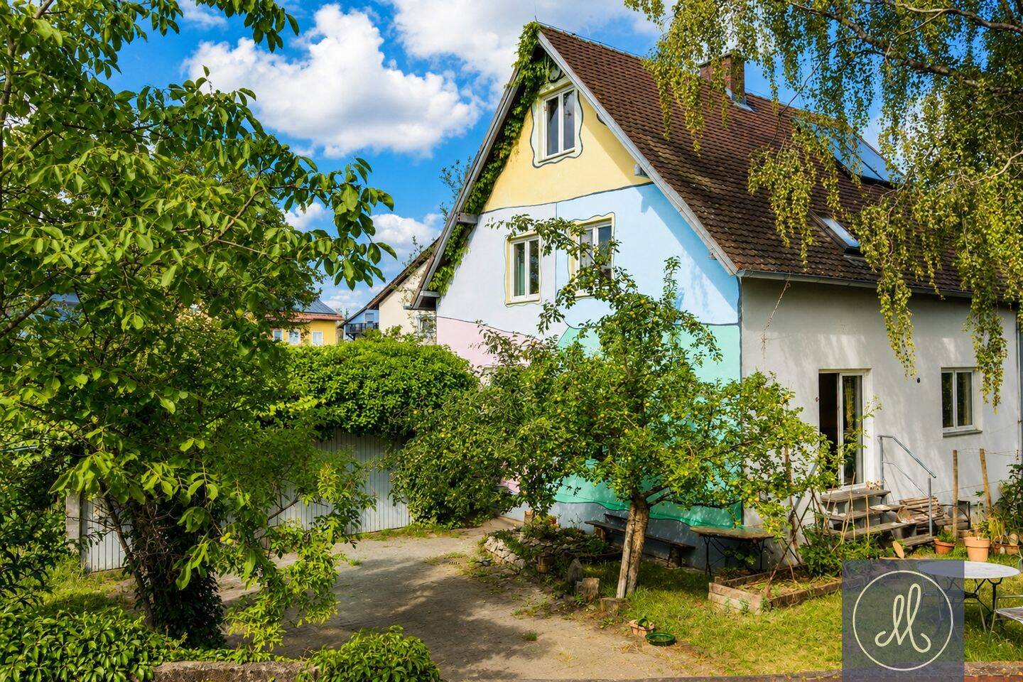 Viel Platz für neue Ideen – Familienhaus mit Anbau & eingewachsenem Garten bei Regensburg, 93138 Lappersdorf