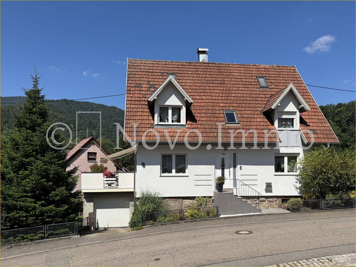 Novo.Immo | Kamin. Garten. Wärmepumpe. – Einfamilienhaus im Murgtal / Forbach, 76596 Forbach