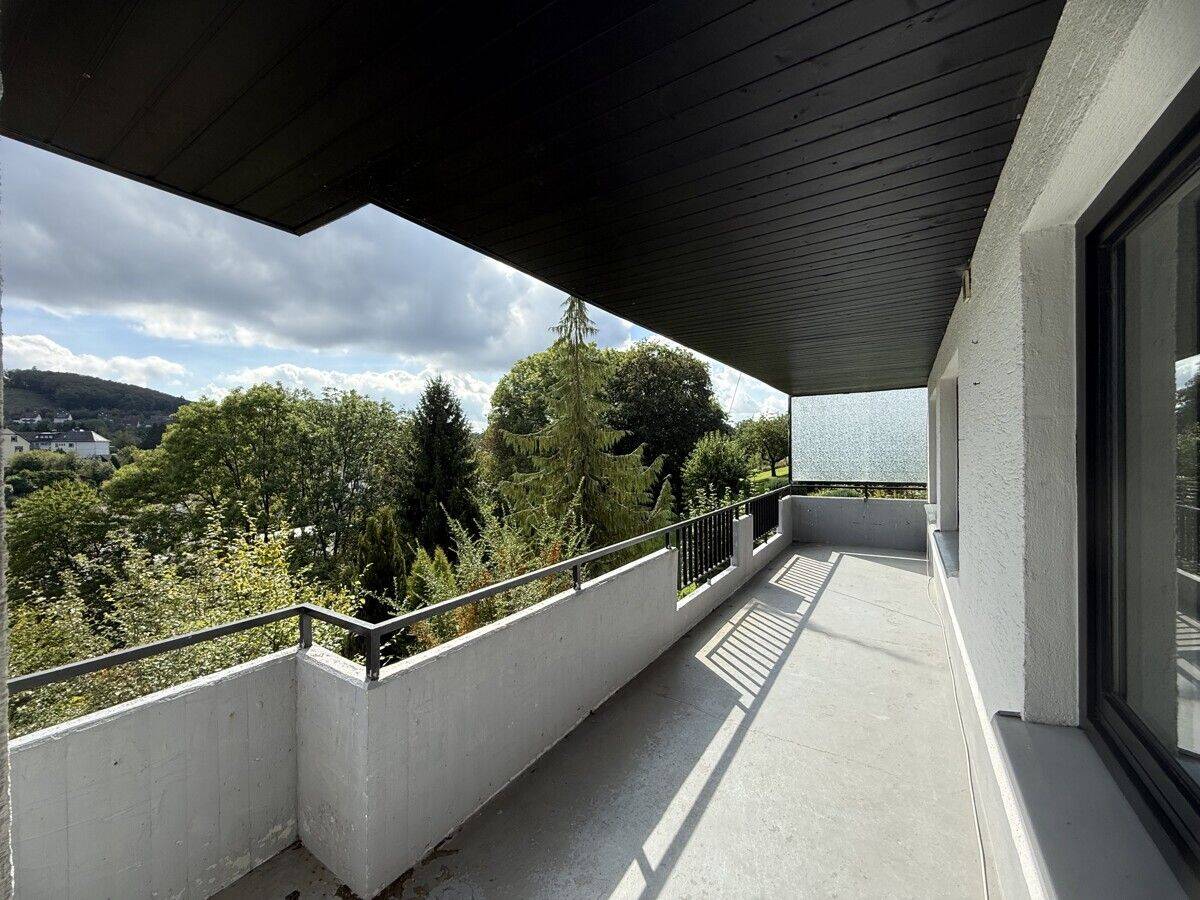 NEU: Ca. 100qm große Vierzimmer-Eigentumswohnung mit tollem Balkon in ruhiger Lage von Altena-Dahle!, 58762 Altena