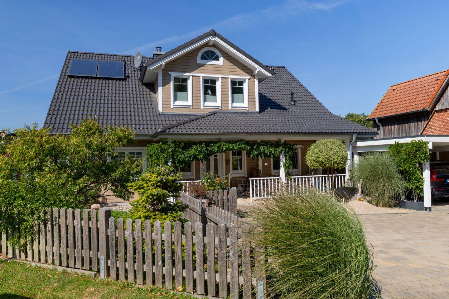 Wohntraum nahe der Ostsee | Energieeffizientes Holzhaus mit Sauna & traumhaftem Naturgarten, 24321 Giekau
