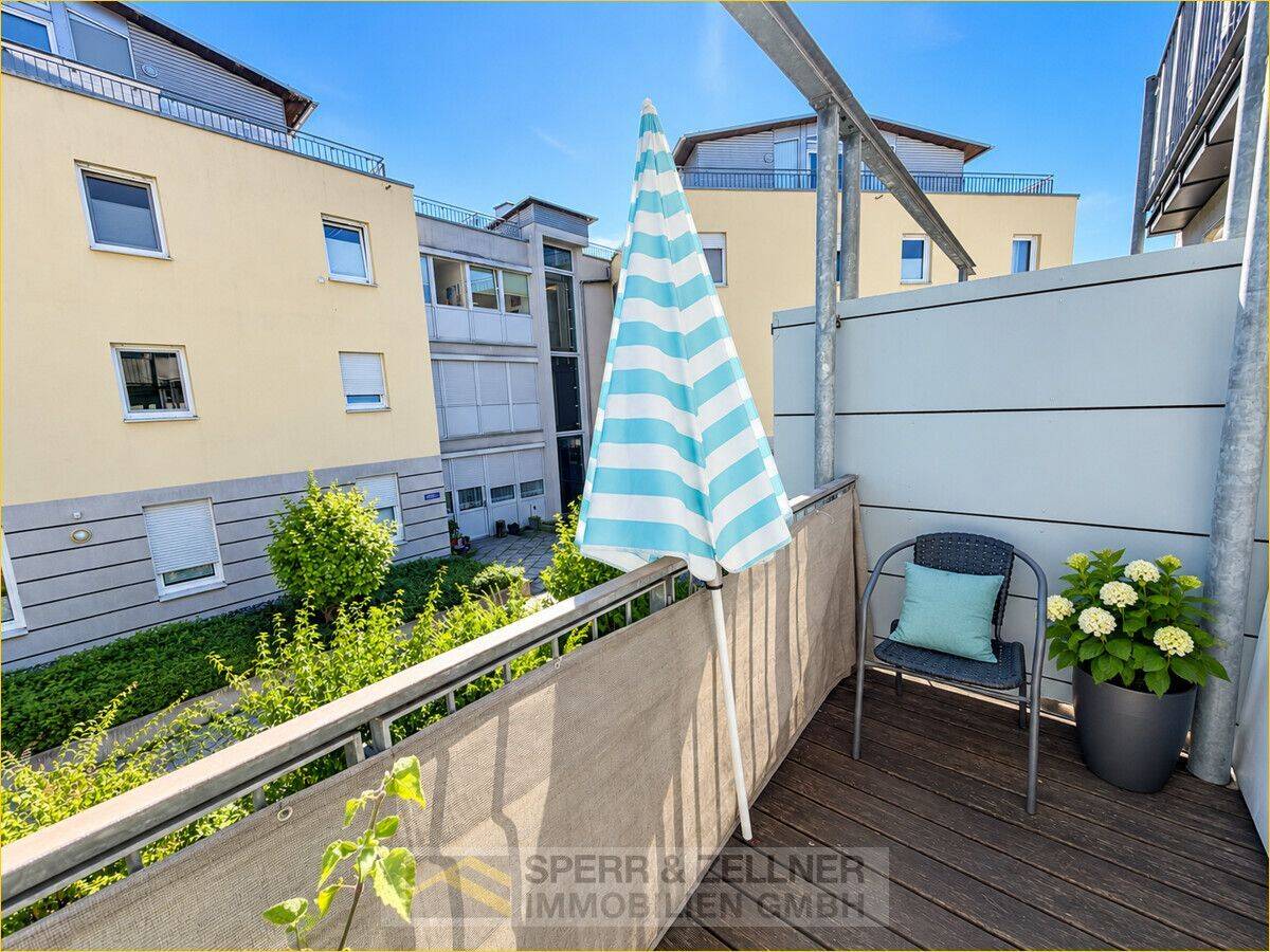 Dorfen: Gepflegte 1-Zimmer-Wohnung mit Balkon und Tiefgaragenstellplatz nahe dem Stadtzentrum, 84405 Dorfen