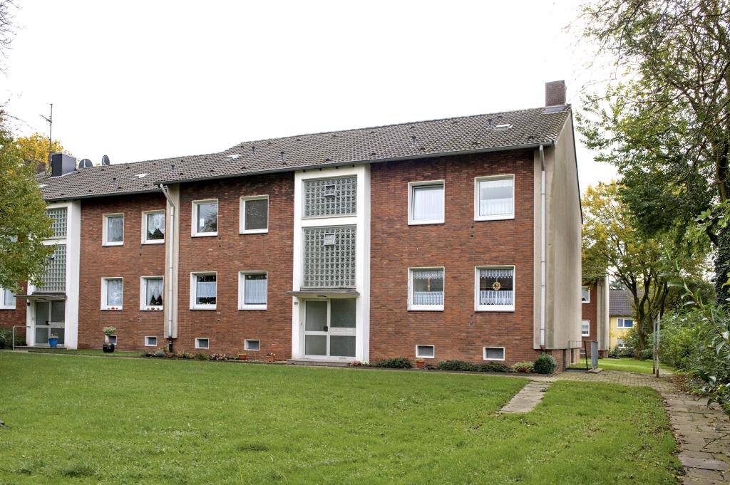 Modernisierte 2-Zimmer-Balkonwohnung – komplett renoviert!, 47169 Duisburg (Aldenrade Fahrn Marxloh Röttgersbach Wehofen)