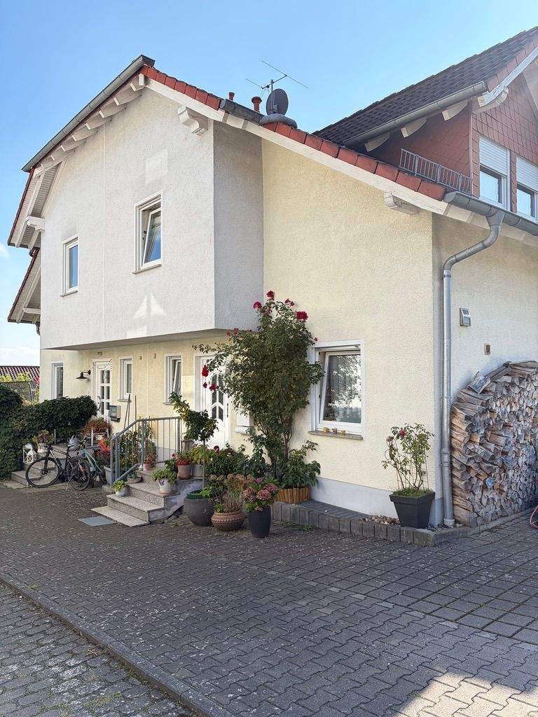 Sonnige Doppelhaushälfte, 35435 Wettenberg