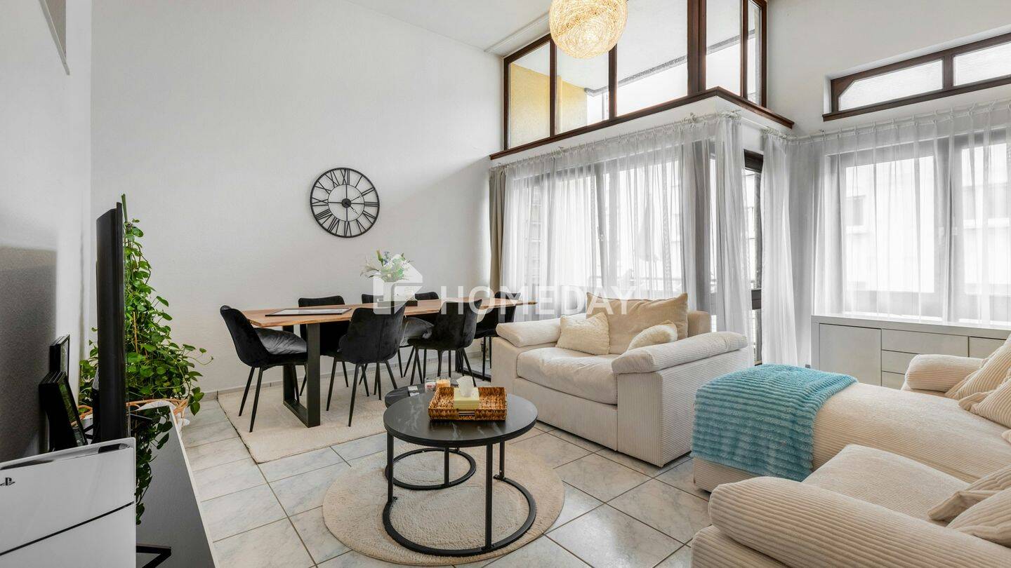Besondere 5-Zimmer-Maisonette mit deckenhohen Fenstern, Balkon, Aufzug, Einbauküche und Garage, 63067 Offenbach am Main (Kaiserlei Offenbach am Main)