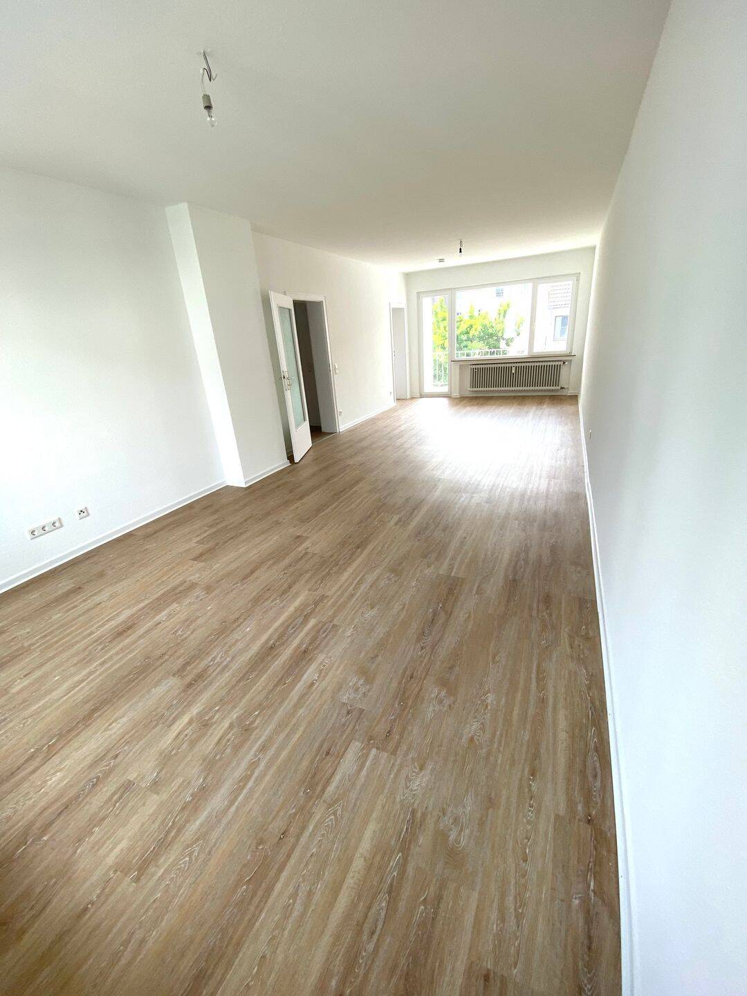 Großzügige Loggia Wohnung auf der Königstraße!, 47798 Krefeld (Cracau Dießem/Lehmheide Inrath/Kliedbruch Kempener Feld/Baakeshof Stadtmitte)