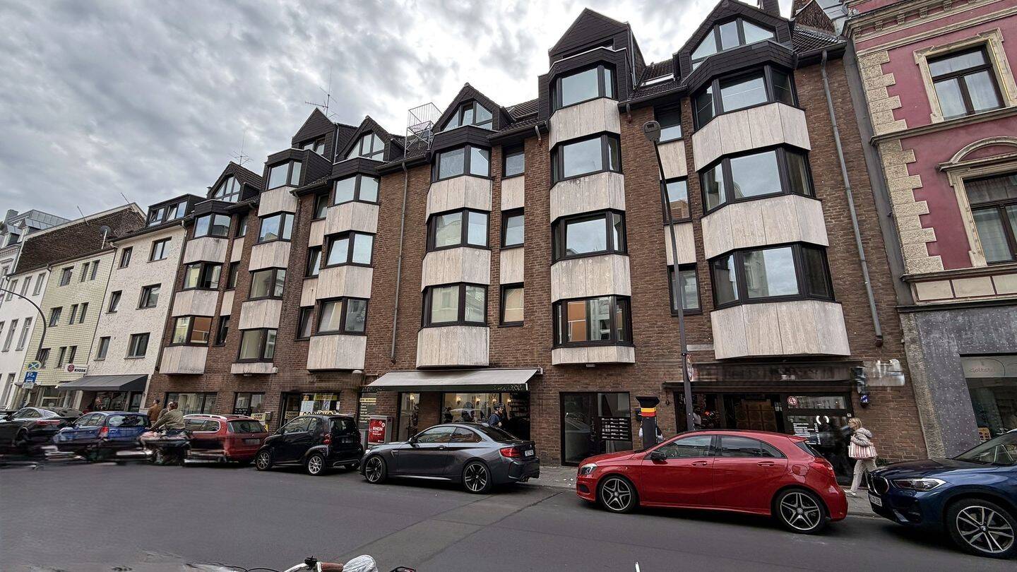 Barrierefrei mit Aufzug: 2-Zimmer-Wohnung mit Balkon zum ruhigen Innenhof in Köln-Bayenthal, 50968 Köln (Rodenkirchen)