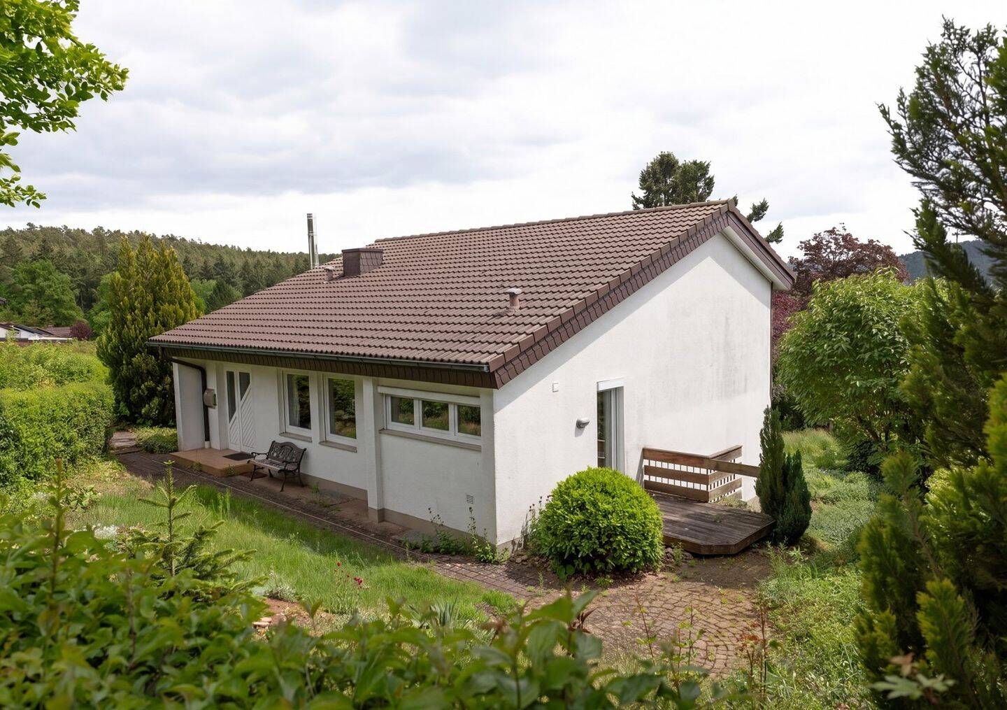 NEUER PREIS !! Schönes gepflegtes Einfamilienhaus mit Garten & Garage in Steinborn, 67304 Eisenberg (Pfalz)