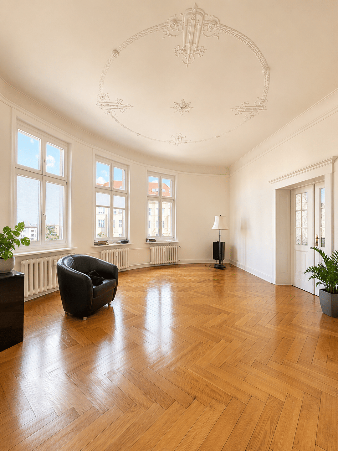 Repräsentative 6-Zimmer-Altbauwohnung mit Stuck, 3,50 m Deckenhöhe, Aufzug und Balkon, 14057 Berlin (Charlottenburg-Wilmersdorf Charlottenburg Westend)