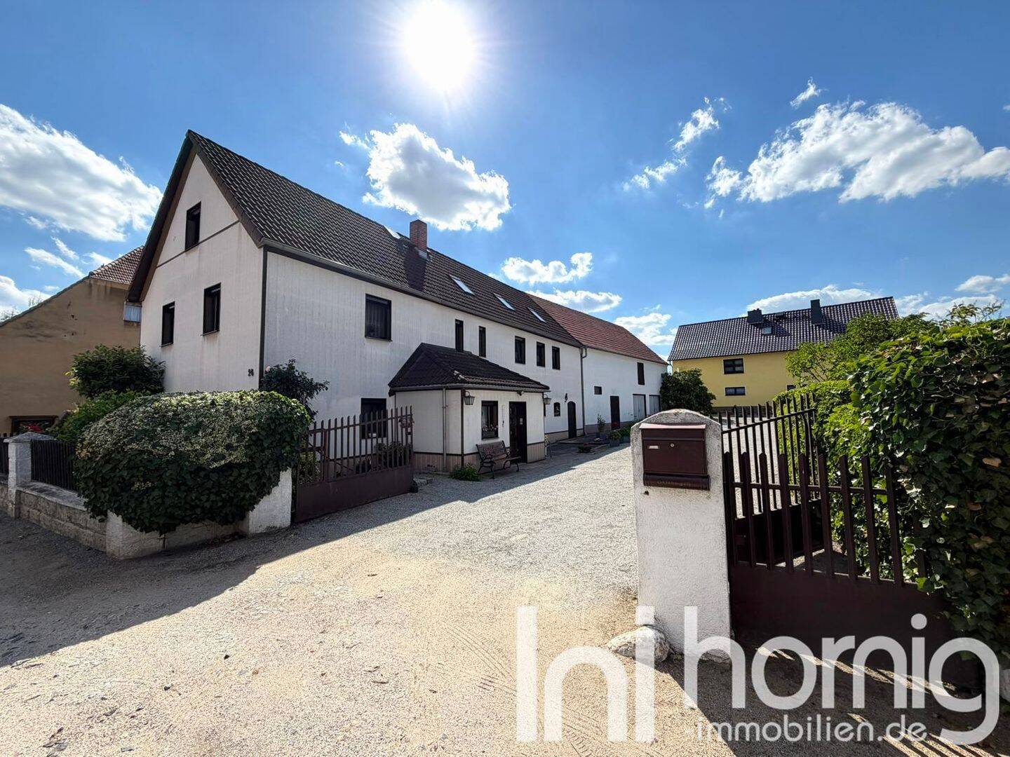 Ländlich wohnen mit viel Platz – Einfamilienhaus mit Scheune und großem Hof, 2694 Großdubrau