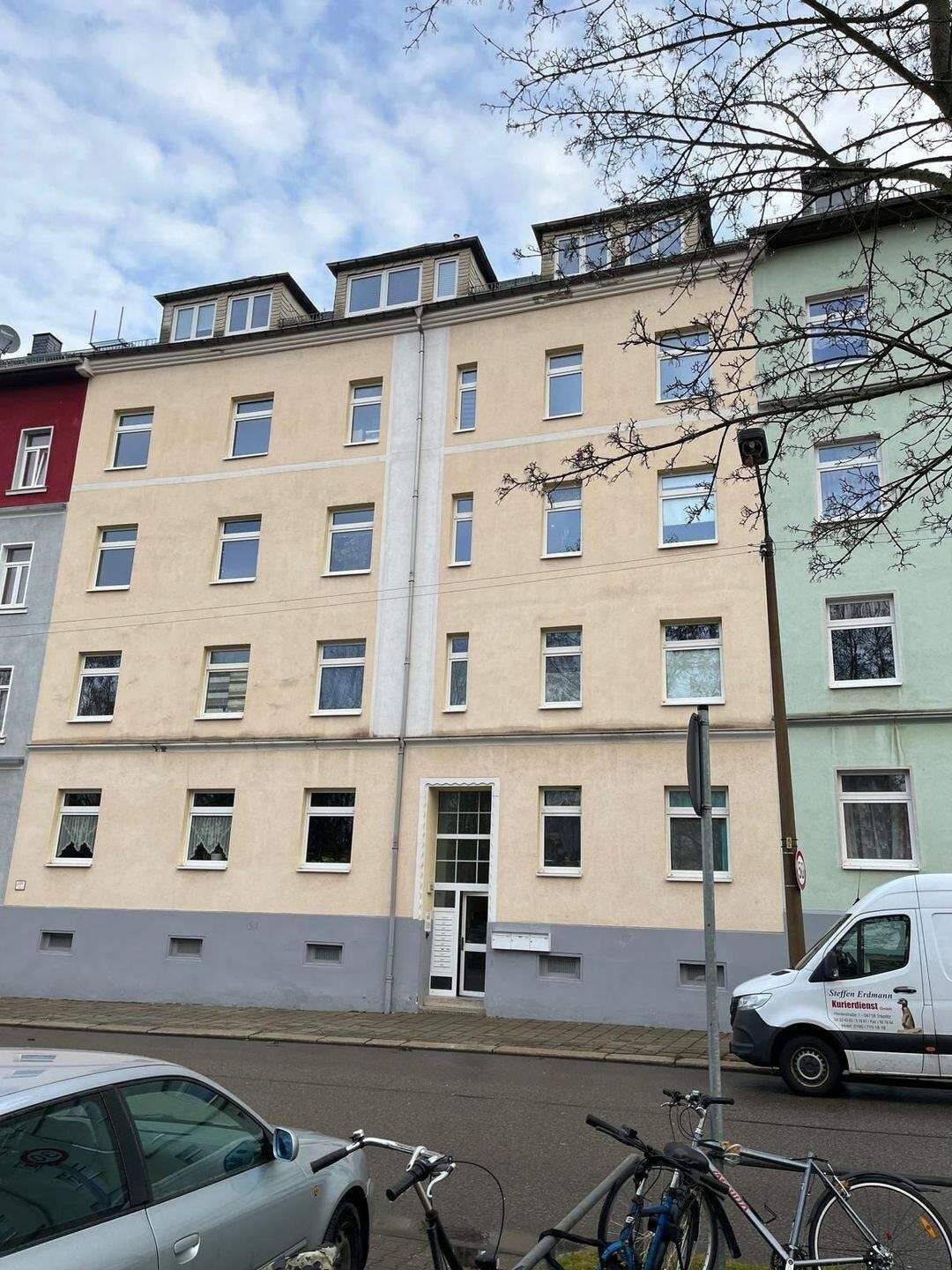 Großzügige 2 Zimmer Wohnung mit Balkon sowie EBK inkl., 9126 Chemnitz (Altchemnitz Bernsdorf Gablenz Lutherviertel Sonnenberg)