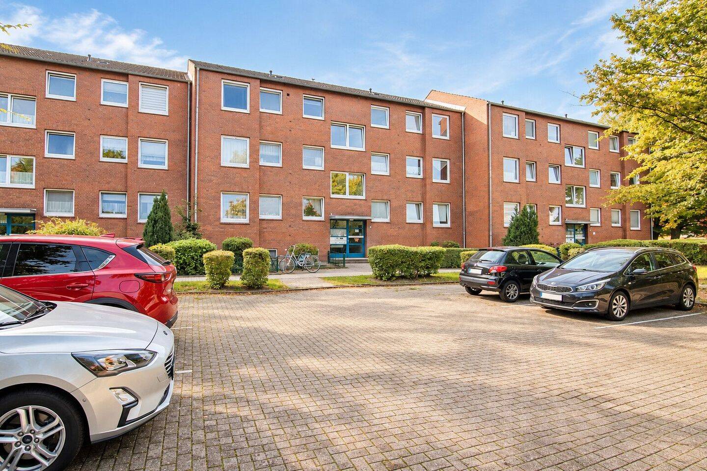 Solides Investment – vermietete 3-Zimmer-Wohnung in Emden, 26721 Emden (Barenburg Conrebbersweg Früchteburg Harsweg Stadtzentrum)