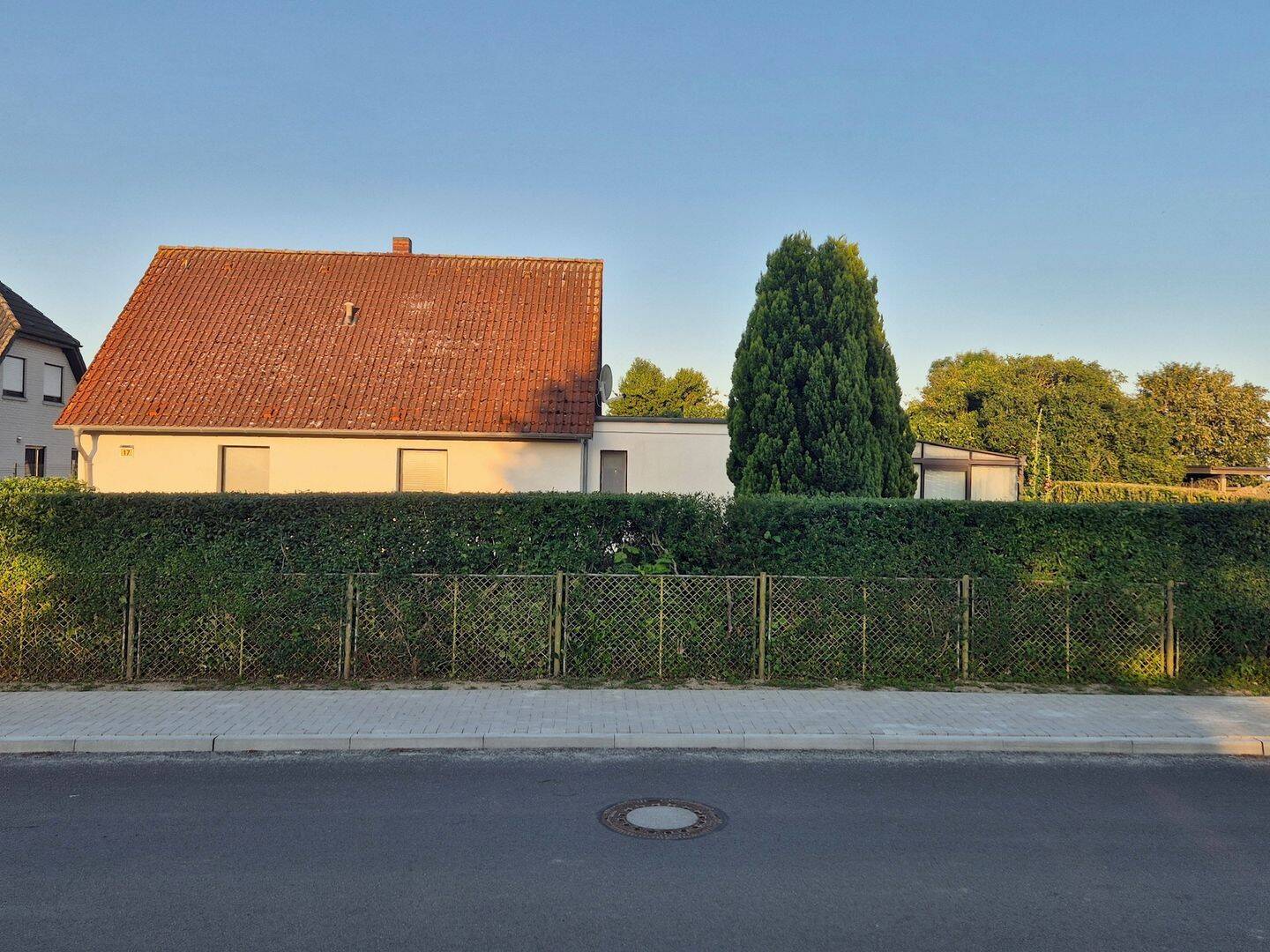 Renoviertes Einfamilienhaus mit Wintergarten in ruhiger Lage bei Stralsund, 18442 Lüssow