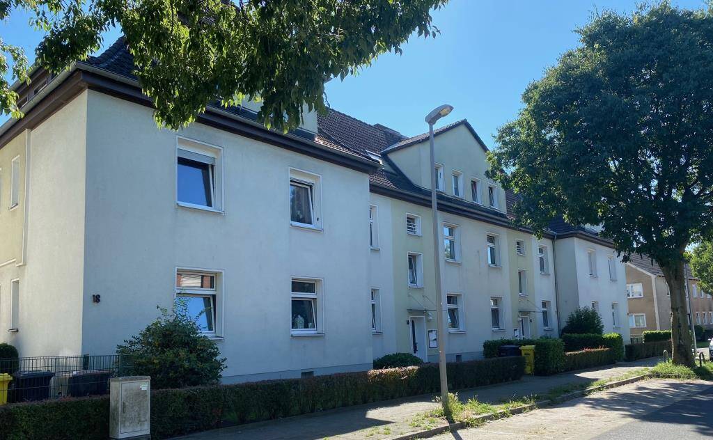 ACHTUNG SOMMERAKTION ! * Frei ab 01.10.2026 ! * Sonnige & geräumige 3,5 Raum- Wohnung mit Garten, 40597 Düsseldorf (Benrath Hassels Urdenbach)