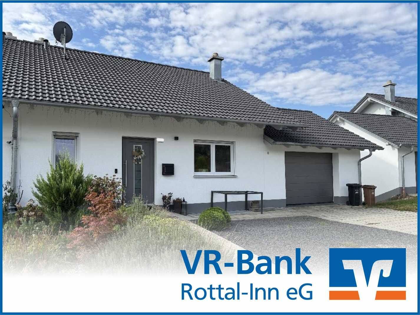 Hochwertige Doppelhaushälfte in sonniger Hanglage, 84326 Falkenberg