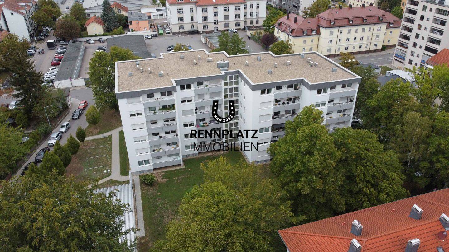 Ruhig gelegene 3-Zimmer-Wohnung mit Süd-Loggia und abschließbarem Stellplatz., 93053 Regensburg (Galgenberg Kasernenviertel Kumpfmühl-Ziegetsdorf-Neuprüll Oberisling-Graß)
