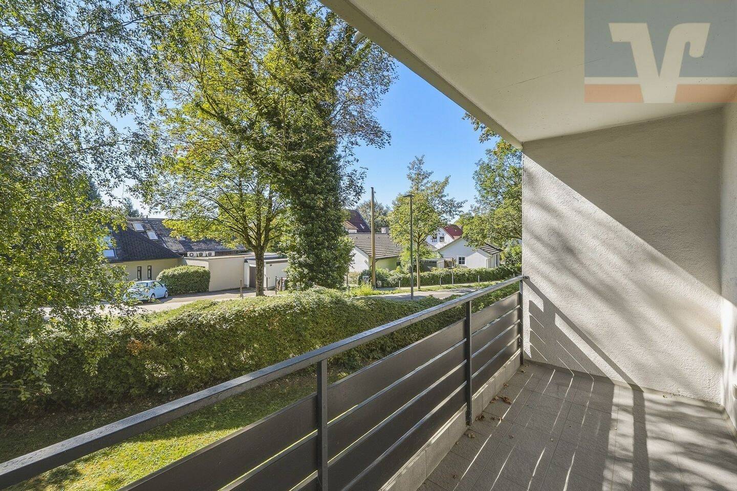 Attraktive 3-Zimmer-Wohnung in Ismaning, nahe der S-Bahn, sofort verfügbar., 85737 Ismaning