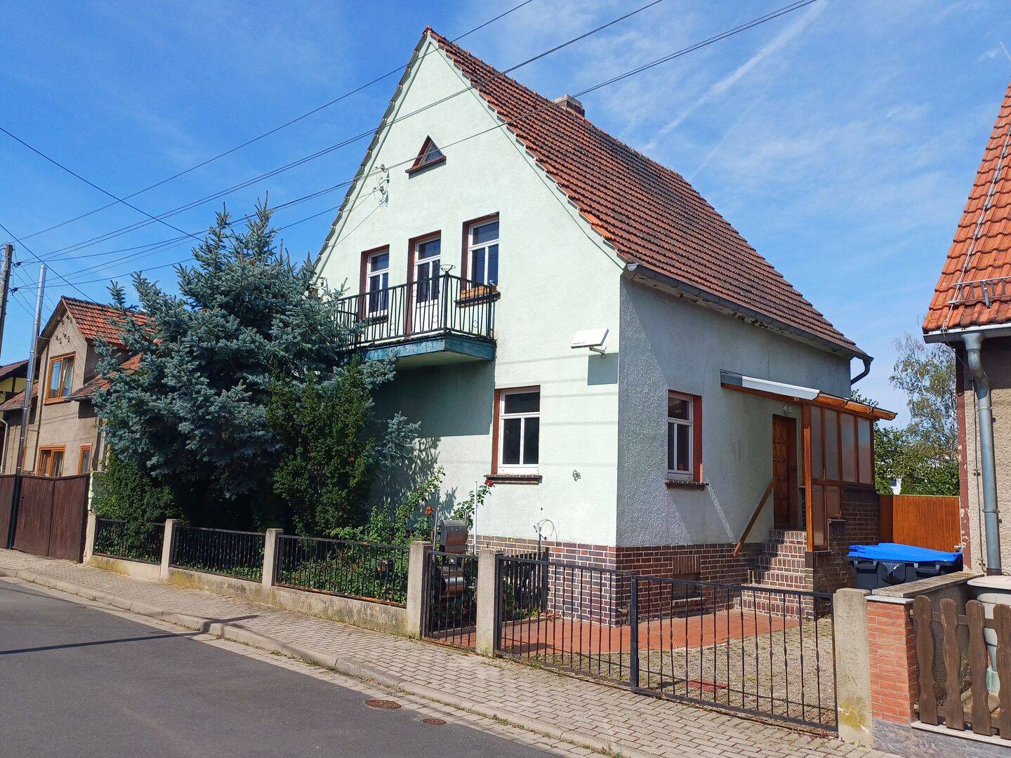 Klassisches Einfamilienhaus für Macher. In guter, ländlicher Lage zwischen Erfurt und Gotha, 99192 Nesse-Apfelstädt