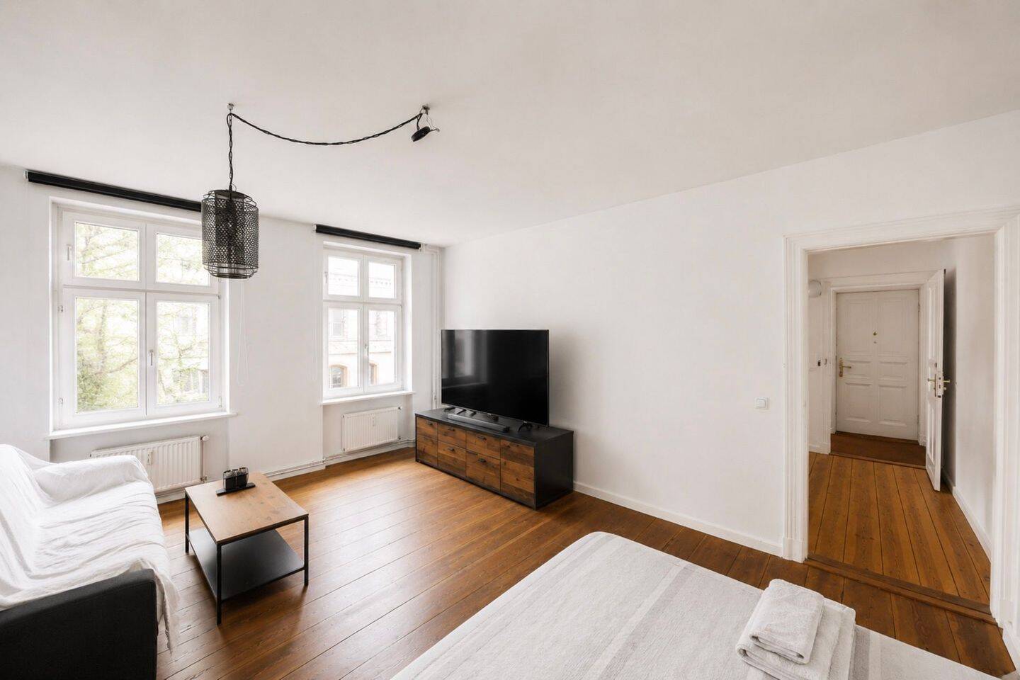 nahe Admiralsbrücke: Ruhig und sonnig, 47 qm im 4. OG mit saniertem Bad, 10967 Berlin (Friedrichshain-Kreuzberg Kreuzberg Neukölln)