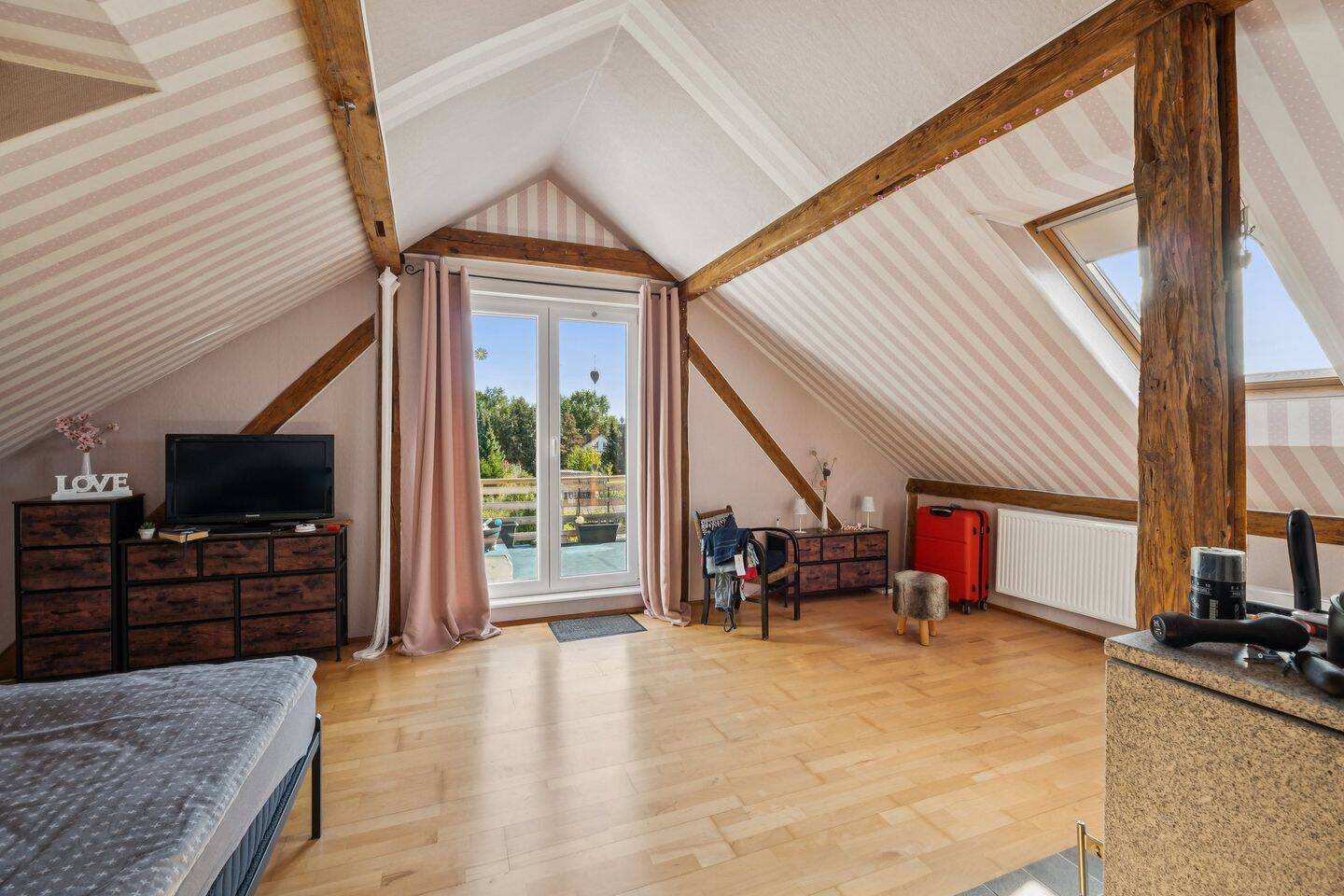 Gemütliches Einfamilienhaus mit Dachterrasse und viel Nebengelass, 14778 Roskow