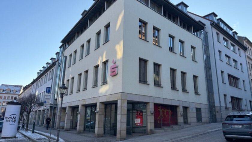 gemütliche Dachgeschosswohnung im Zentrum, 4600 Altenburg