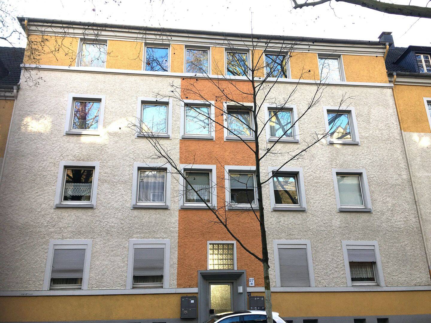 Frisch modernisiert! 2-Raum-Wohnung mit Balkon direkt am Riehlpark-Einziehen & Wohlfühlen!, 45144 Essen (Frohnhausen)