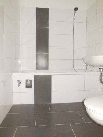 3 Zimmer mit Balkon, 6842 Dessau-Roßlau (Innenstadt Kleutsch Mildensee Sollnitz Süd)