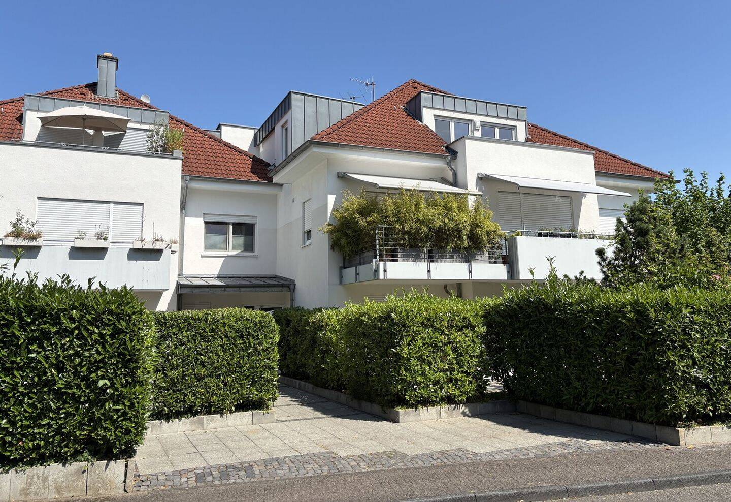 Vier Zimmer, zwei Terrassen und privater Garten – Wohnen mit viel Freiraum!, 51465 Bergisch Gladbach
