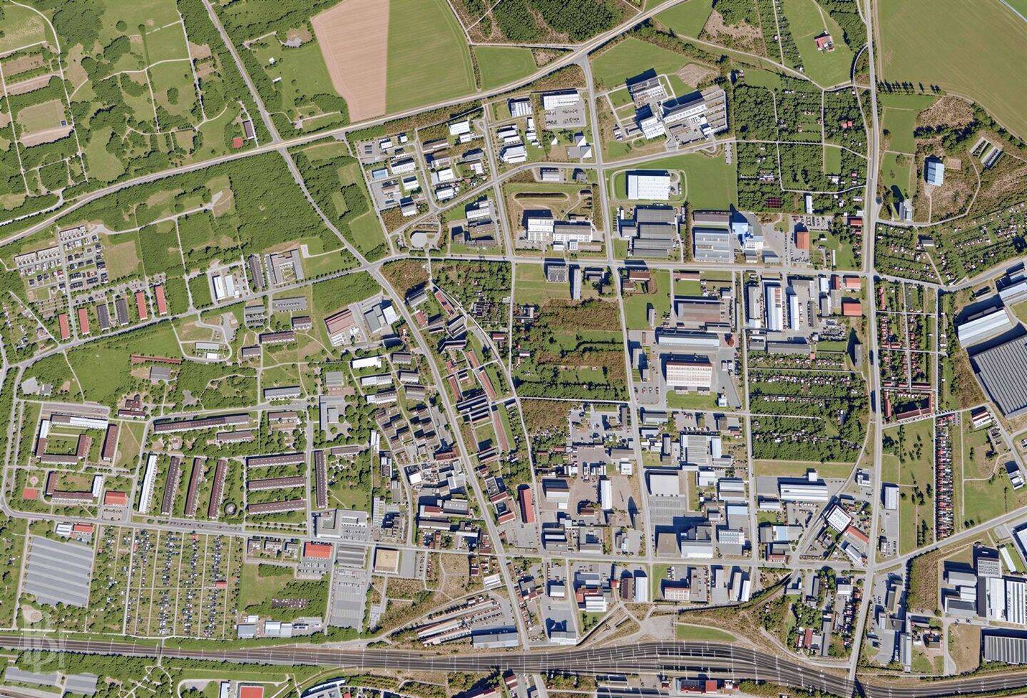 1 Grundstück. Viele Exit-Optionen – Entwicklungsfläche für Wohnen, Gesundheit & Mixed Use in Weimar, 99427 Weimar