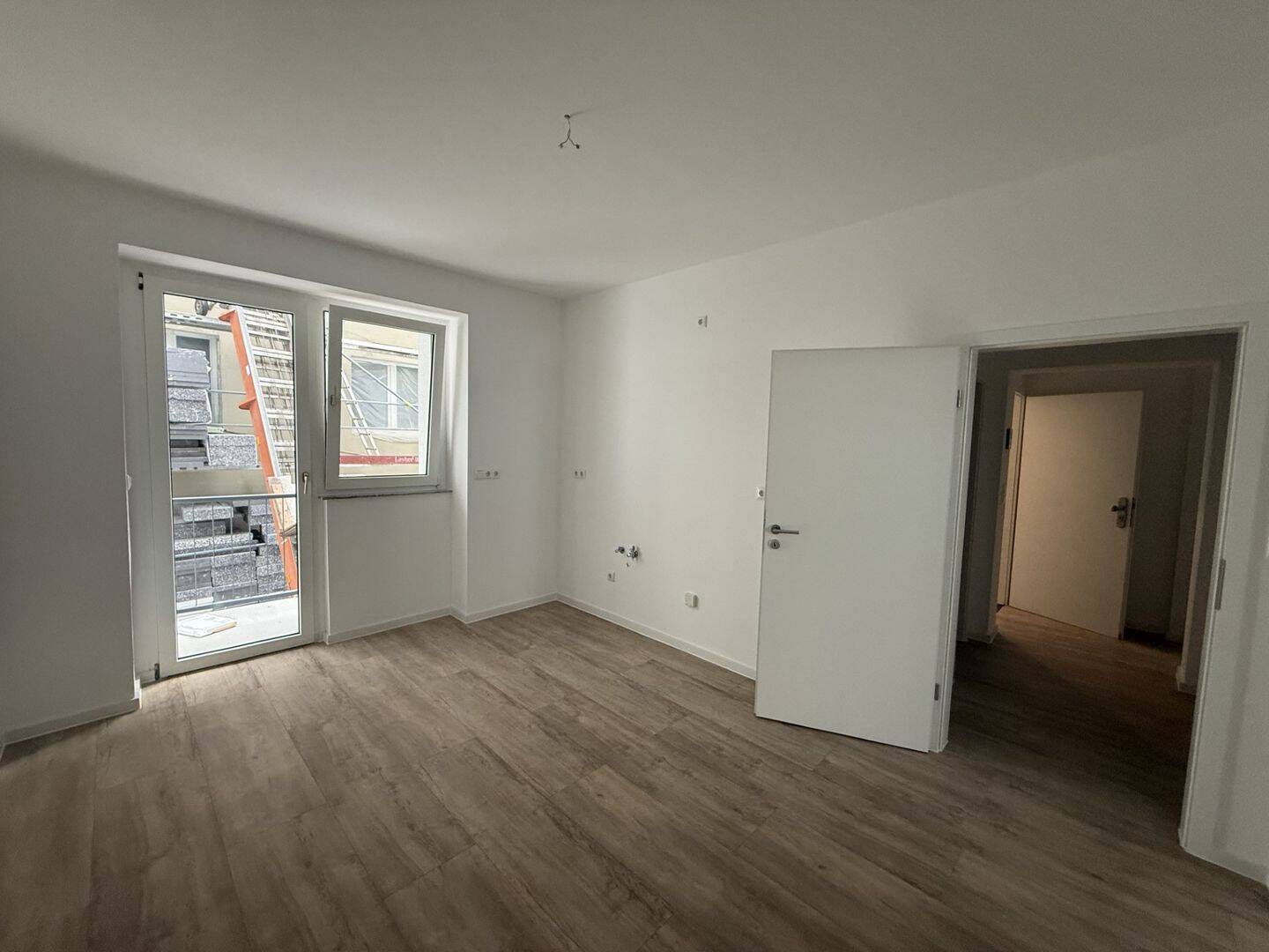 Erstbezug nach Modernisierung | Helle 3-Zimmer-Wohnung mit Balkon, Fußbodenheizung & Aufzug, 55118 Mainz (Neustadt)