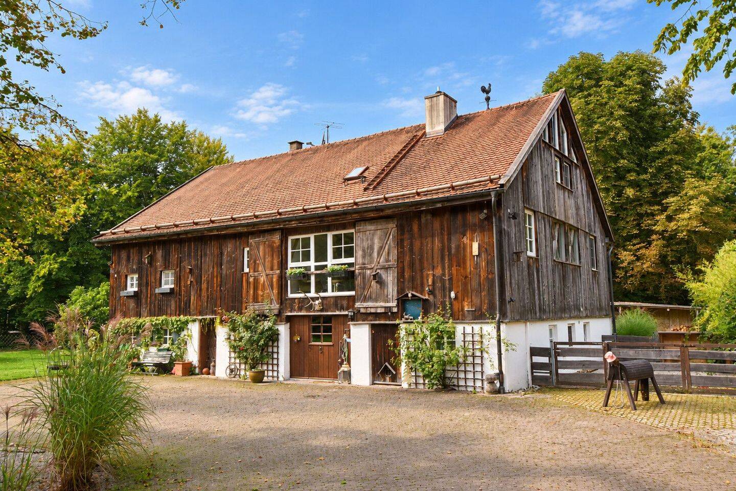 Das Bachweberhaus: ein historisches Wohnerlebnis in mitten schönster Natur, 82343 Pöcking