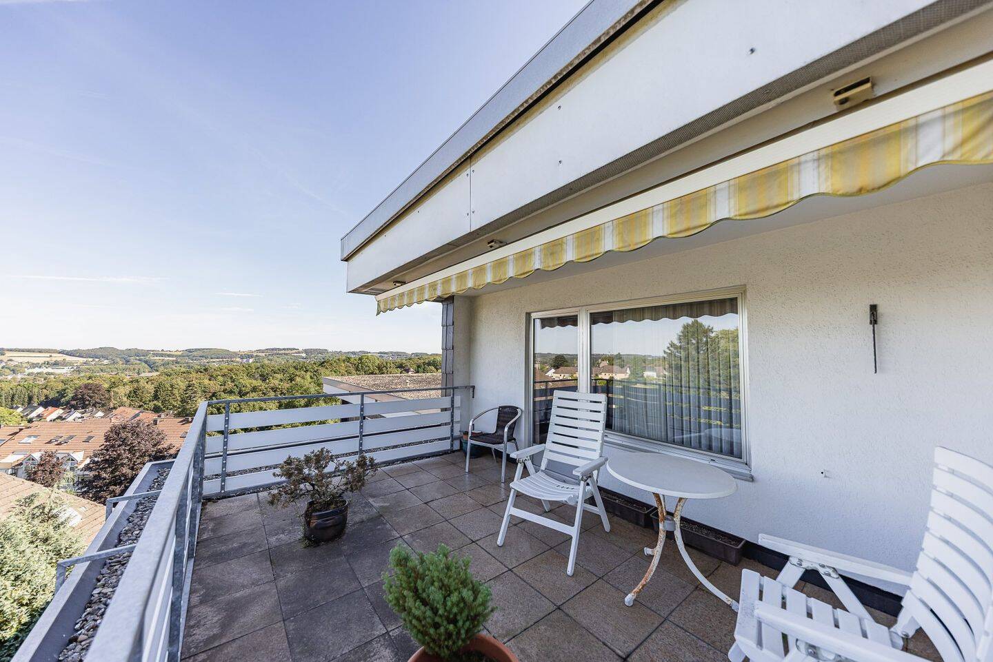 Ganz oben beginnt das Besondere: Penthouse-Wohnung mit Dachterasse und zwei Loggien, 58332 Schwelm