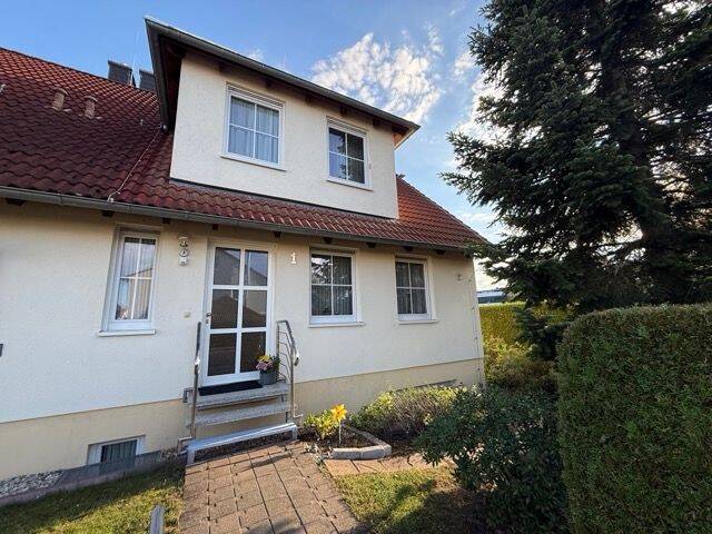 Markkleeberg – Großzügige DHH mit 7 Zimmern, Balkon, Garten und Doppelcarport!, 4416 Markkleeberg
