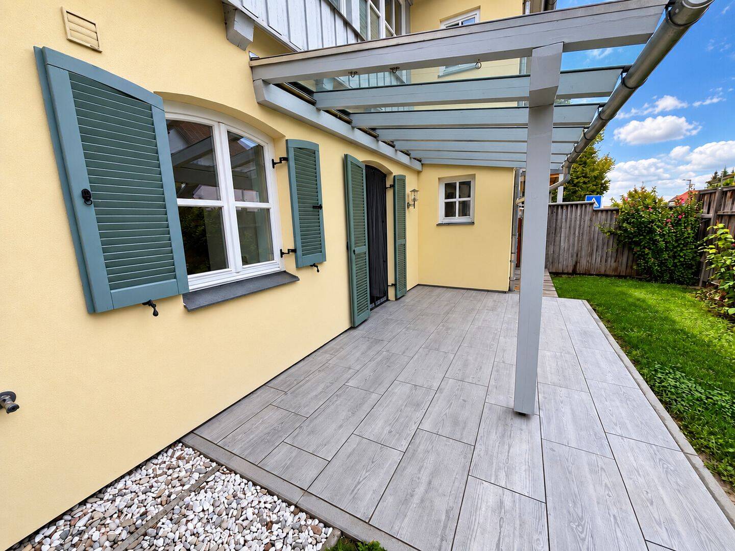 Zentrale Wohnlage in Traunstein – großzügige 3-Zimmer-Erdgeschosswohnung mit Garten & Terrasse, 83278 Traunstein